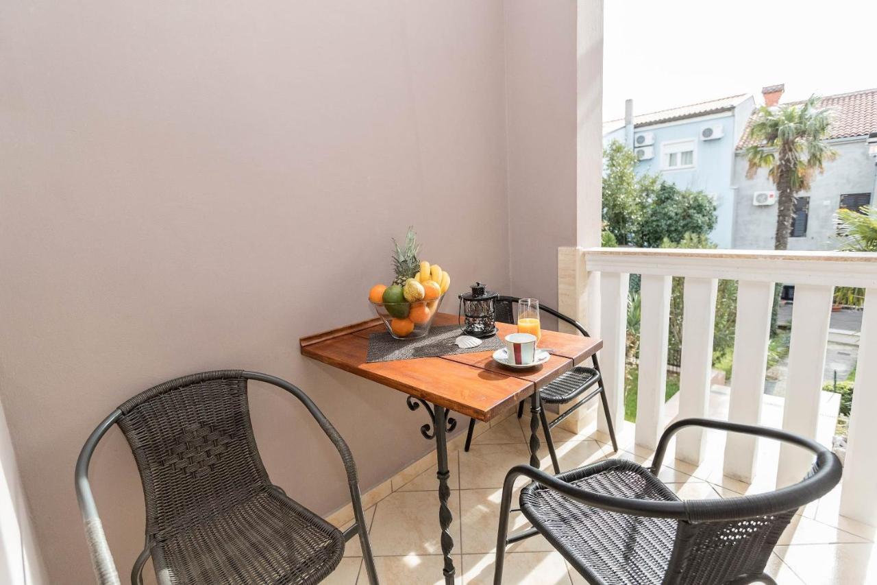 Apartments Karmen 1 ซริกเวนิซา ภายนอก รูปภาพ