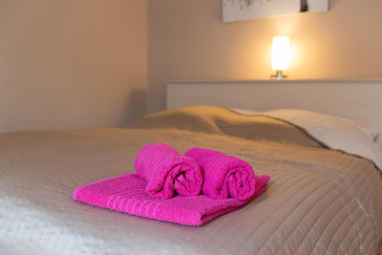 Apartments Karmen 1 ซริกเวนิซา ภายนอก รูปภาพ