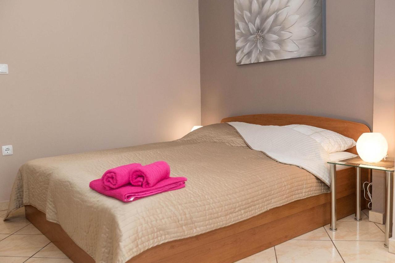 Apartments Karmen 1 ซริกเวนิซา ภายนอก รูปภาพ
